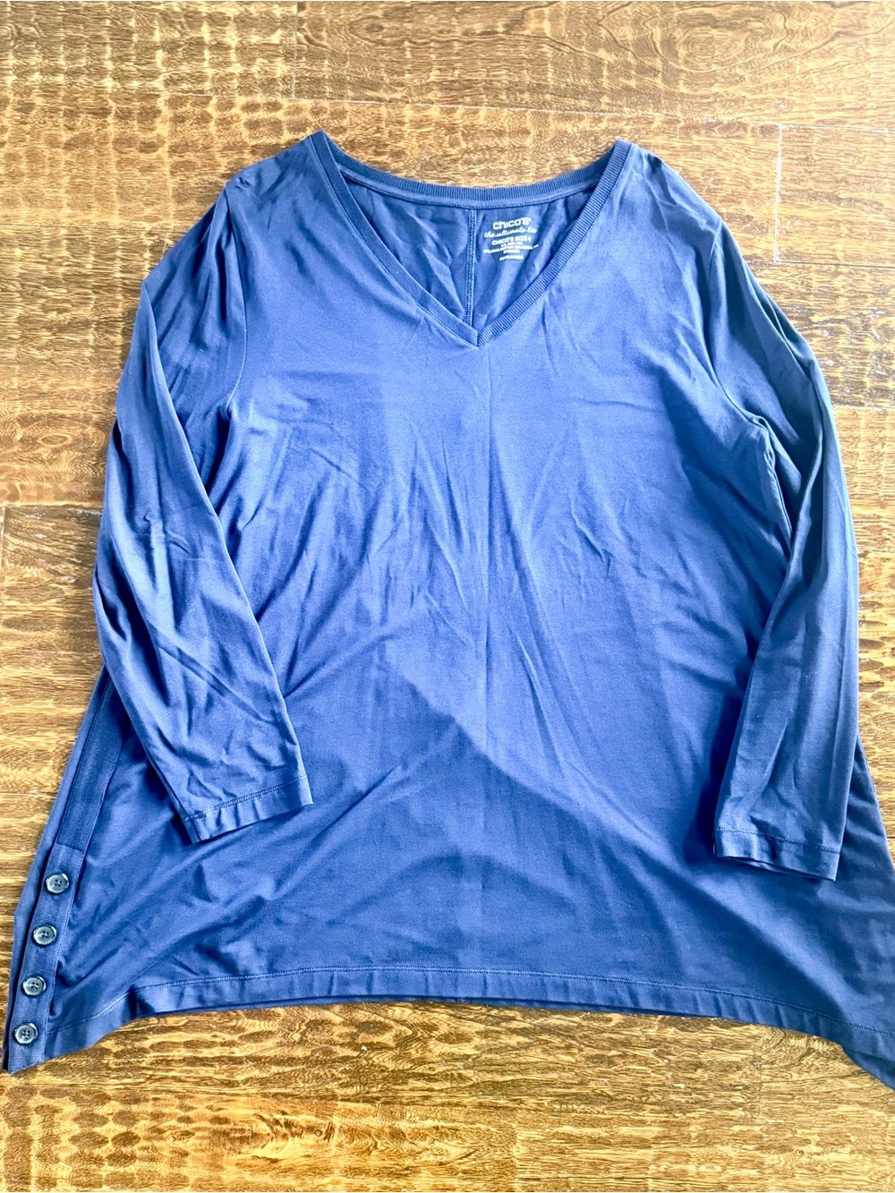 🆕 Chico's Navy V-Neck Long-Sleeve “The Ultimate Tee” - Size 4 (XXL) - EUC